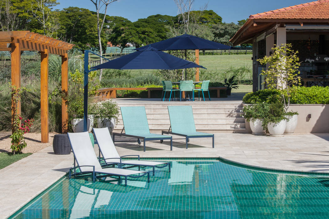 homify Piscinas de estilo rural