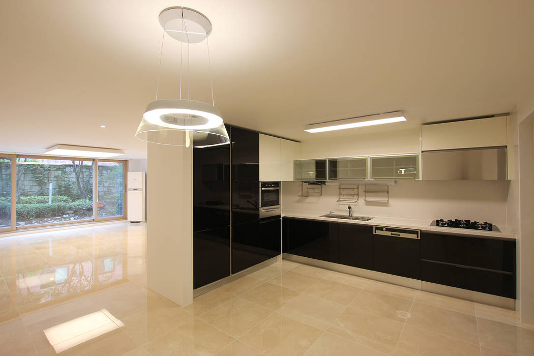 SEORAE MINIMALIST RESIDENCE, HJL STUDIO HJL STUDIO Kitchen Marble