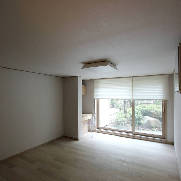 SEORAE MINIMALIST RESIDENCE HJL STUDIO 미니멀리스트 침실 우드 우드 그레인