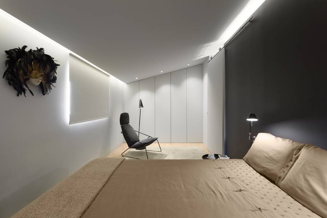 SS Apartment, PAULO MARTINS ARQ&DESIGN PAULO MARTINS ARQ&DESIGN Kamar Tidur Minimalis