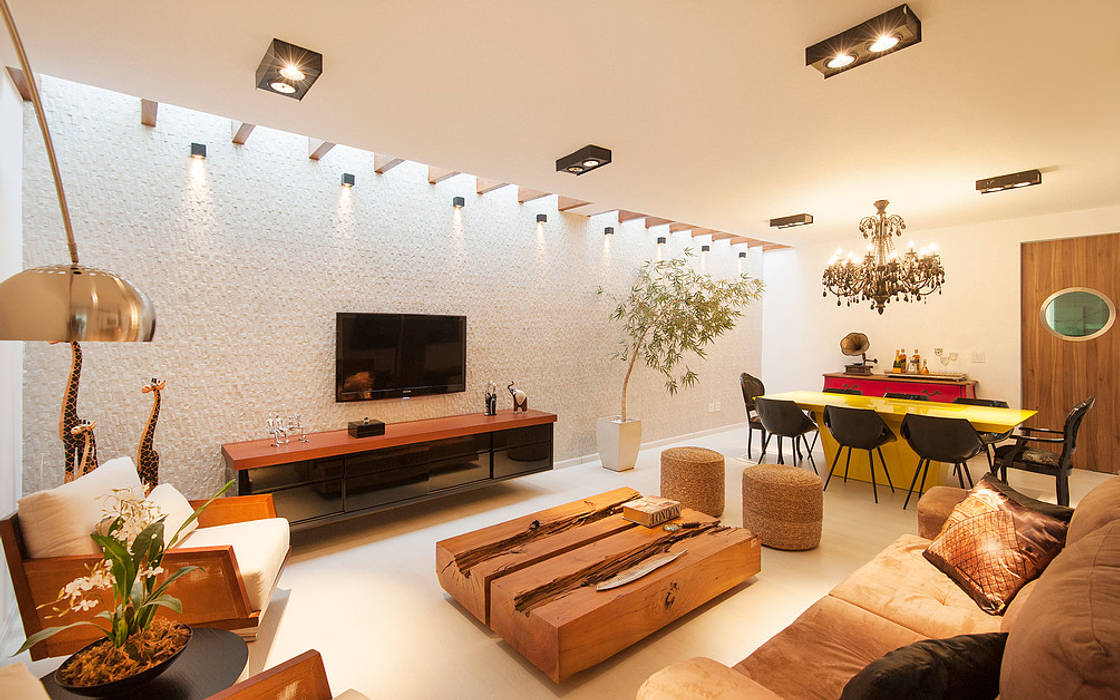 Sala com iluminação e ventilação zenital THEROOM ARQUITETURA E DESIGN Salas de estar modernas