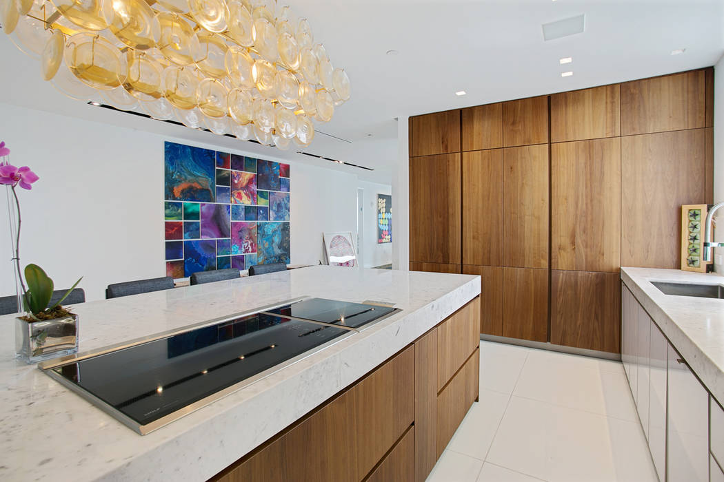 Collins avenue project kitchen and bathrooms, alno north america homify