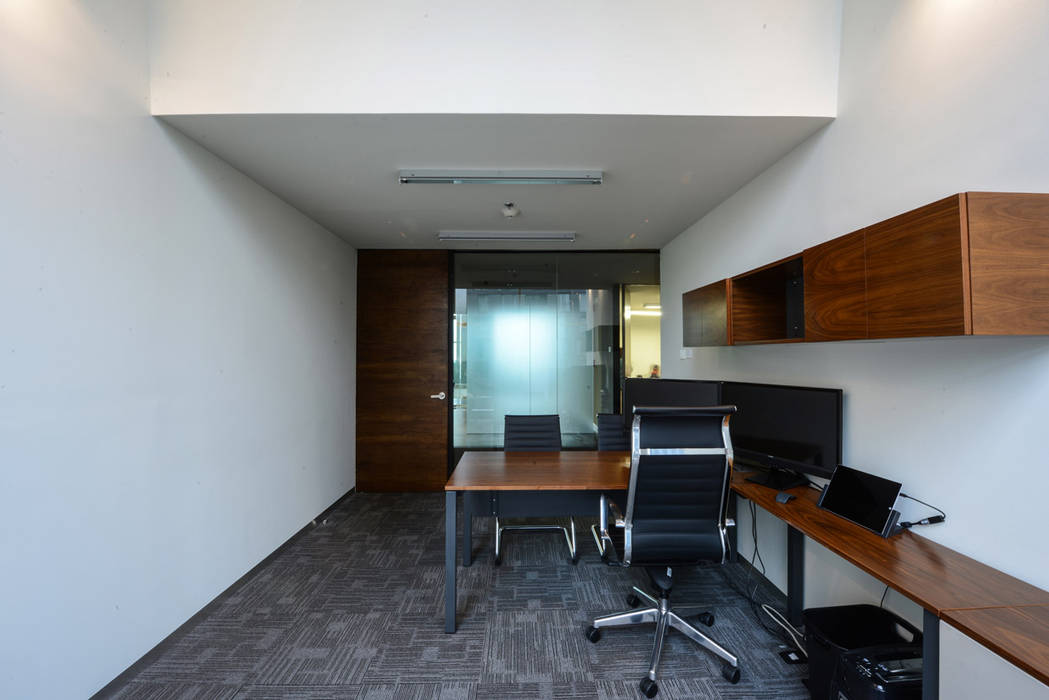 Oficinas CS - P+0 Arquitectura pmasceroarquitectura Oficinas de estilo moderno Concreto