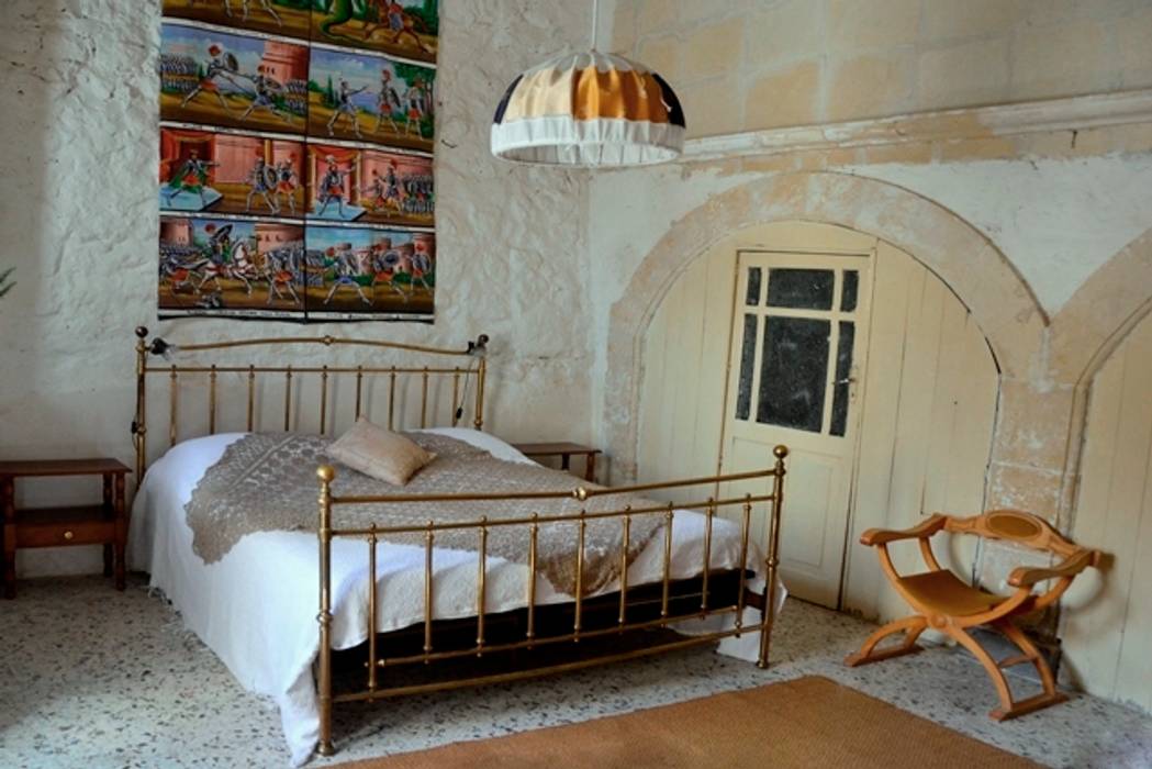Relooking per un dammuso nella Val di Noto., Boite Maison Boite Maison Mediterranean style bedroom