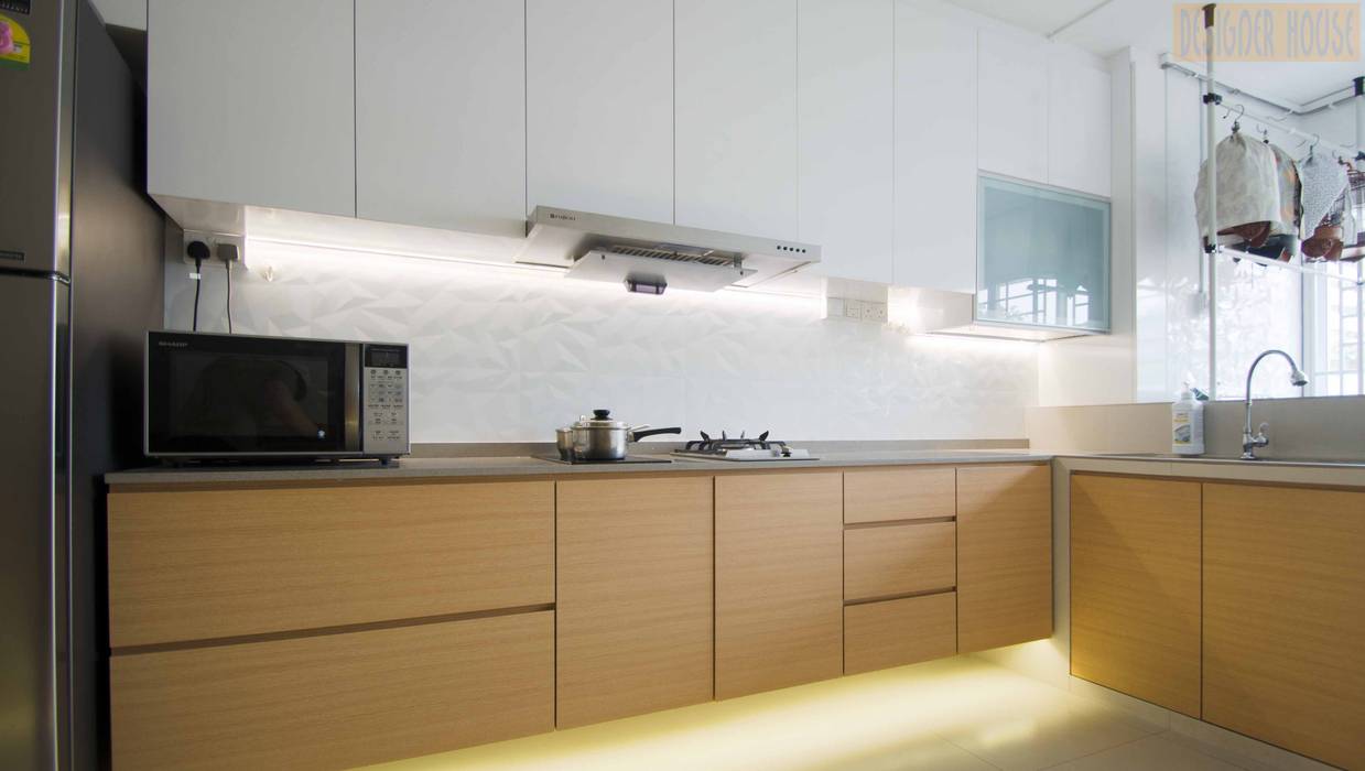 Potong Pasir Renovation, Designer House Designer House Nhà bếp phong cách tối giản Lighting