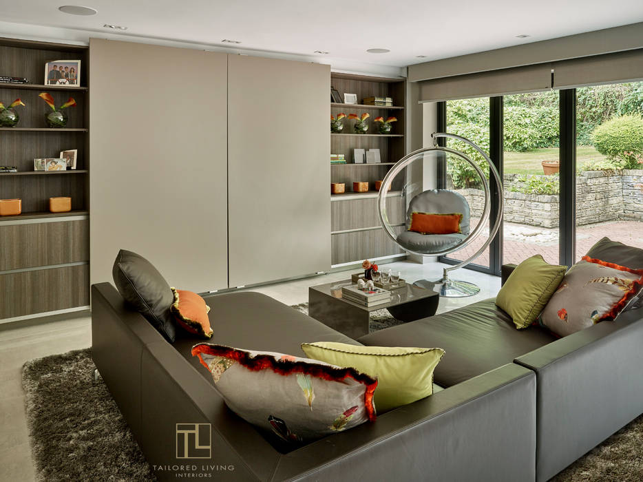 Versatile design Tailored Living Interiors Кухня в стиле модерн Kitchen designer,interior designer,contemporary kitchen,bespoke design