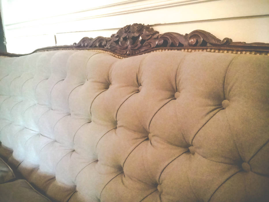 Klasyczny salon od PLATZ Klasyczny