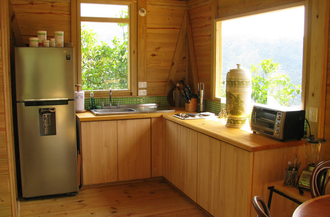 Suite de madera TdE, Taller de Ensamble SAS Taller de Ensamble SAS Modern kitchen Wood Wood effect