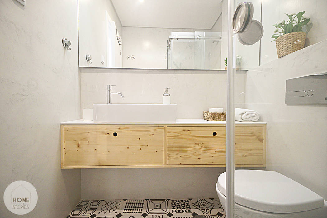 homify Scandinavian style bathroom