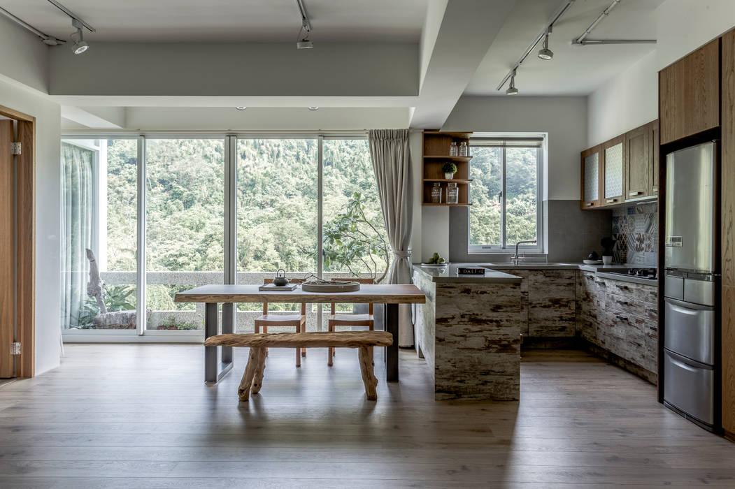 山林曉居, 潤澤明亮設計事務所 潤澤明亮設計事務所 Rustic style dining room