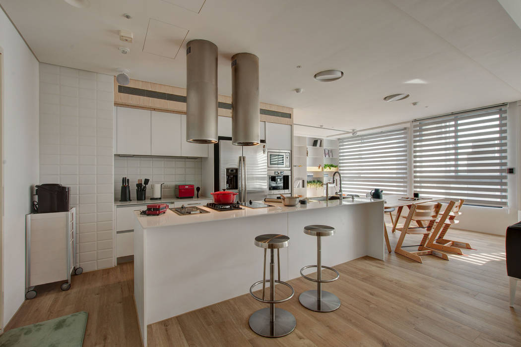 Childlike - House M, 六相設計 Phase6 六相設計 Phase6 系統廚具 開放式廚房,吧檯,中島,系統廚具
