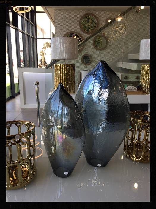 Stock in our Showroom, Frans Alexander Interiors Frans Alexander Interiors Modern home Accessories & decoration