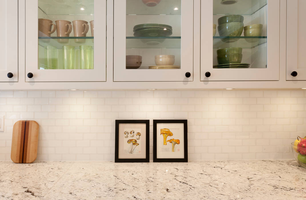 Custom Glass cabinets STUDIO Z Modern kitchen ​breakfast room,built in fridge,crown moulding,glass cabinets,glass doors,modern bistro,pantry,pendant lights,sunroom,stained wood floor,yellow tiles,tuscan colors,granite counters,marble mosaic