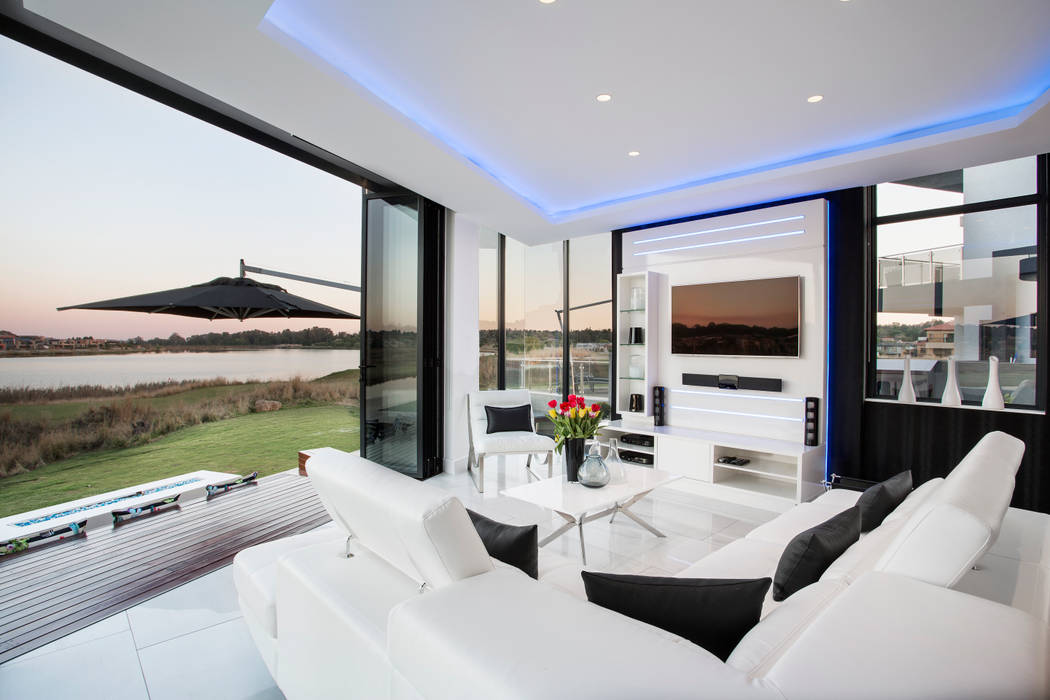 ULTRA MODERN RESIDENCE, FRANCOIS MARAIS ARCHITECTS FRANCOIS MARAIS ARCHITECTS Modern living room