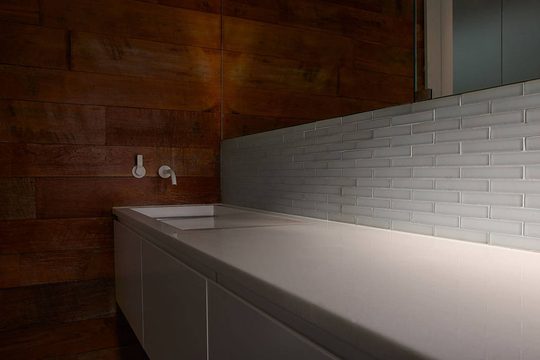 Passive in Park Slope, Sarah Jefferys Design Sarah Jefferys Design Modern bathroom