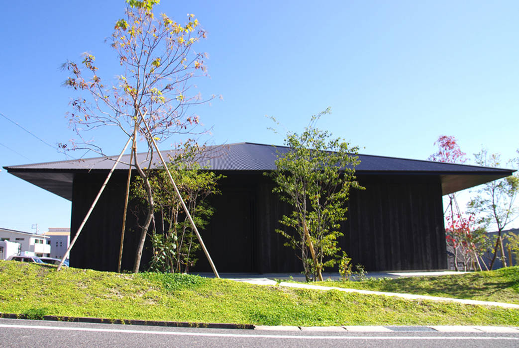 竹の山の家, 小林良孝建築事務所 小林良孝建築事務所 Classic style houses Wood Wood effect