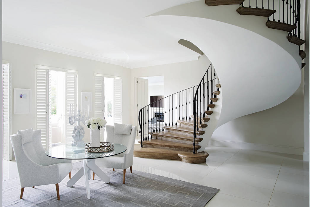 Hyde Park Elegance, Generation Generation Classic style corridor, hallway and stairs