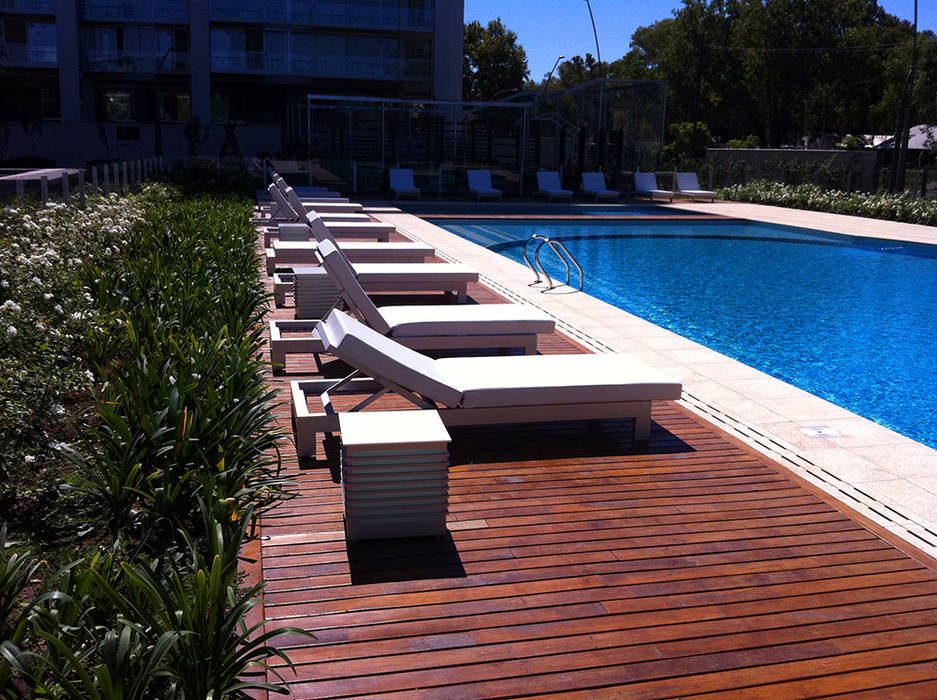 Decks de Madera. Lapacho y Curupay , VIER ABINET S.A. Pisos & Decks VIER ABINET S.A. Pisos & Decks Pool Solid Wood Multicolored