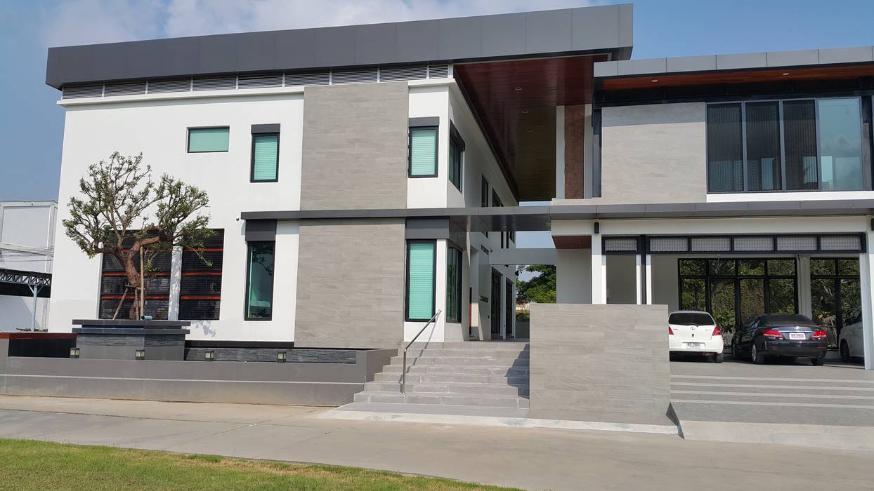 ผลงานสร้างบ้านพักอาศัย 2 ชั้น Modern Style by KL-Cons. บริษัท เค.แอล.คอนสตรัคชั่น แอนด์ ซัพพลาย จำกัด บ้านและที่อยู่อาศัย