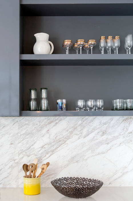 House Oranjezicht, ATTIK Design ATTIK Design Walls kitchen cabinet,shelves,marble