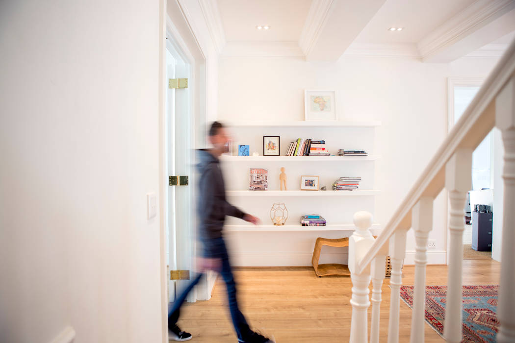 House Oranjezicht, ATTIK Design ATTIK Design Scandinavian style corridor, hallway& stairs