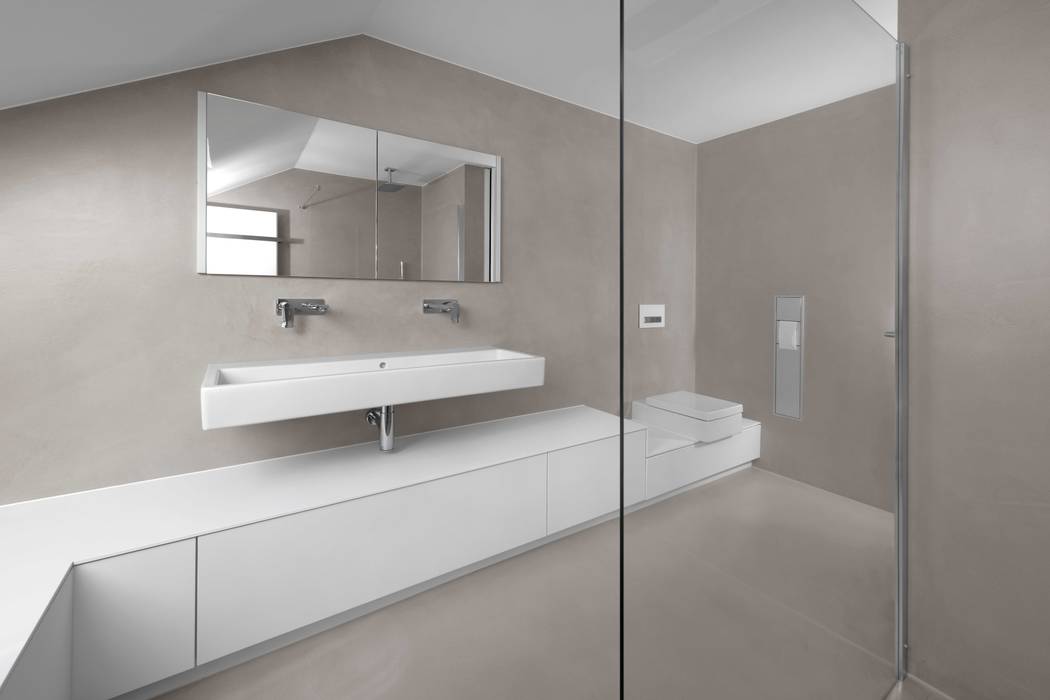 Angefertigtes Einbaumobel Minimalistische Badezimmer Von Grimm