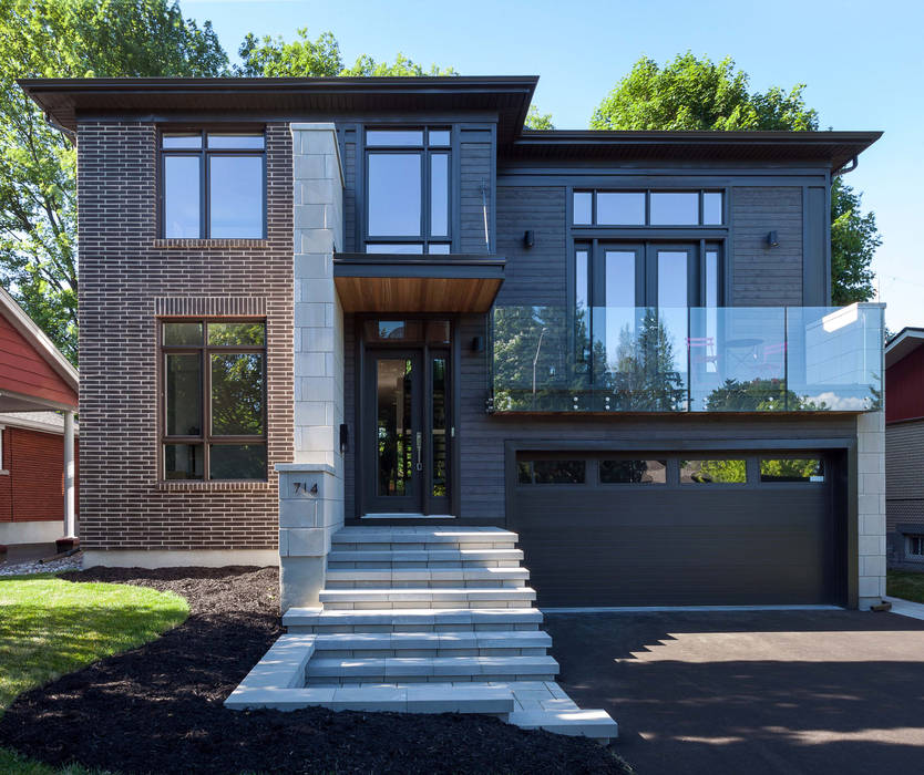 McKellar Park New Home, Jane Thompson Architect Jane Thompson Architect Modern houses Wood Wood effect Sky,Plant,Window,Building,Tree,Door,Fixture,Stairs,House,Neighbourhood