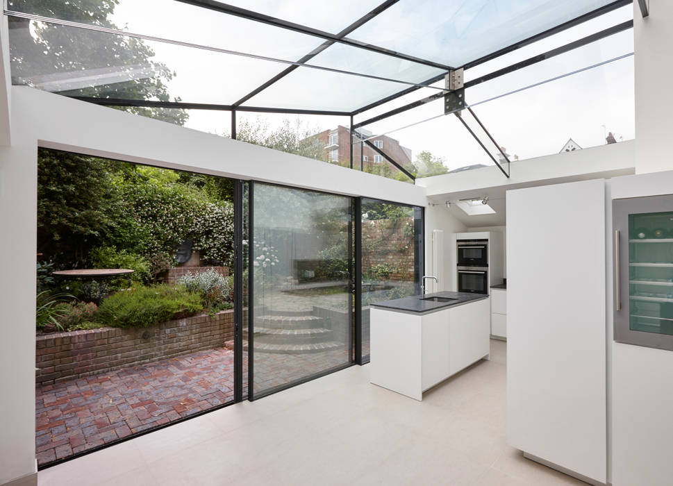 Internal photo Trombe Ltd Cocinas de estilo moderno kitchen,extension,frameless,glazing,glass