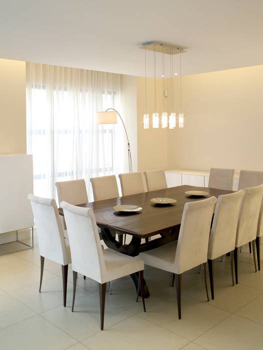 Dining room. New house build. Deborah Garth Interior Design International (Pty)Ltd Minimalist dining room