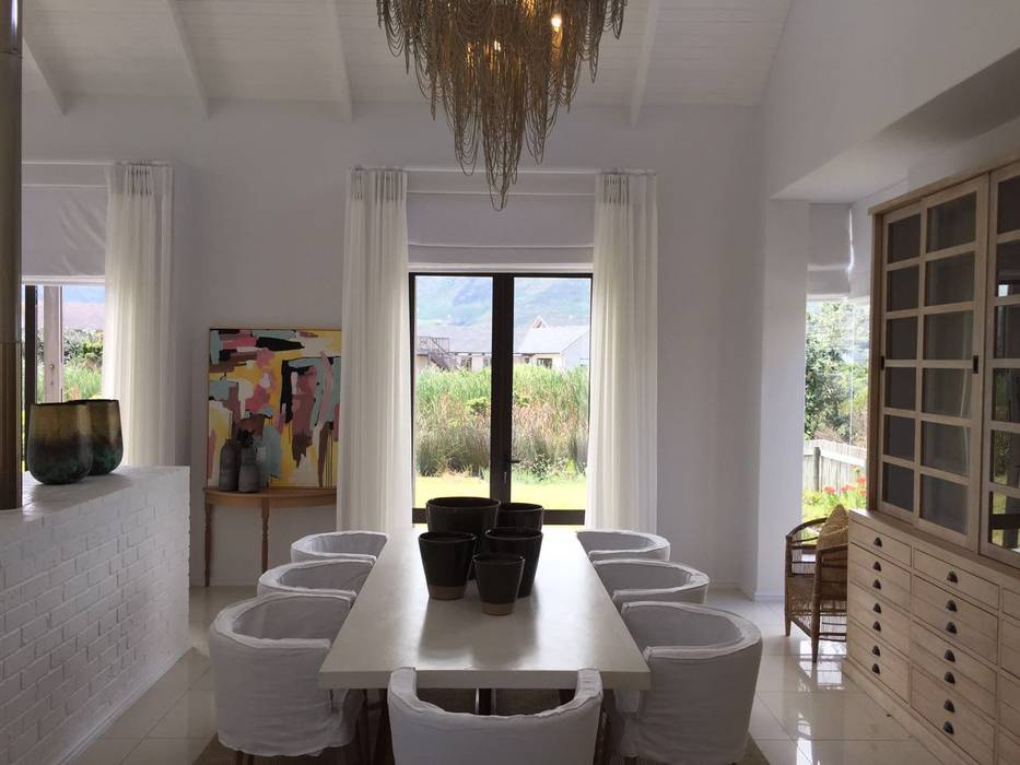 Dining Room Holloway and Davel architects Modern dining room