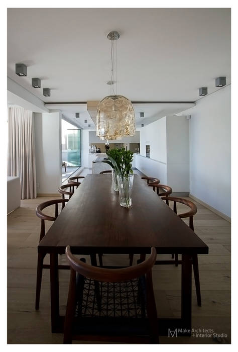 Costa Brava, Make Architects + Interior Studio Make Architects + Interior Studio Modern dining room