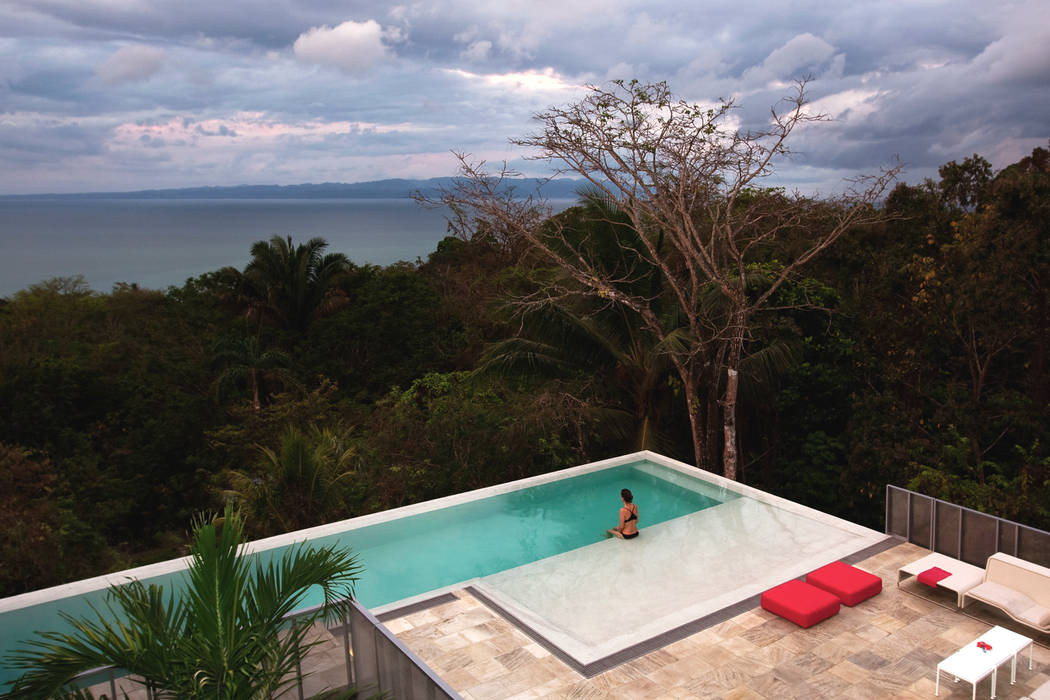 Casa Torcida, SPG Architects SPG Architects Piscinas de estilo moderno