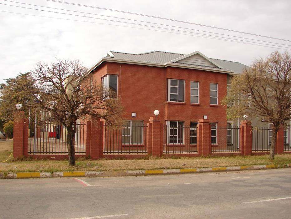 New Clocolan SAPS Station, Truspace Truspace Commercial spaces Office buildings