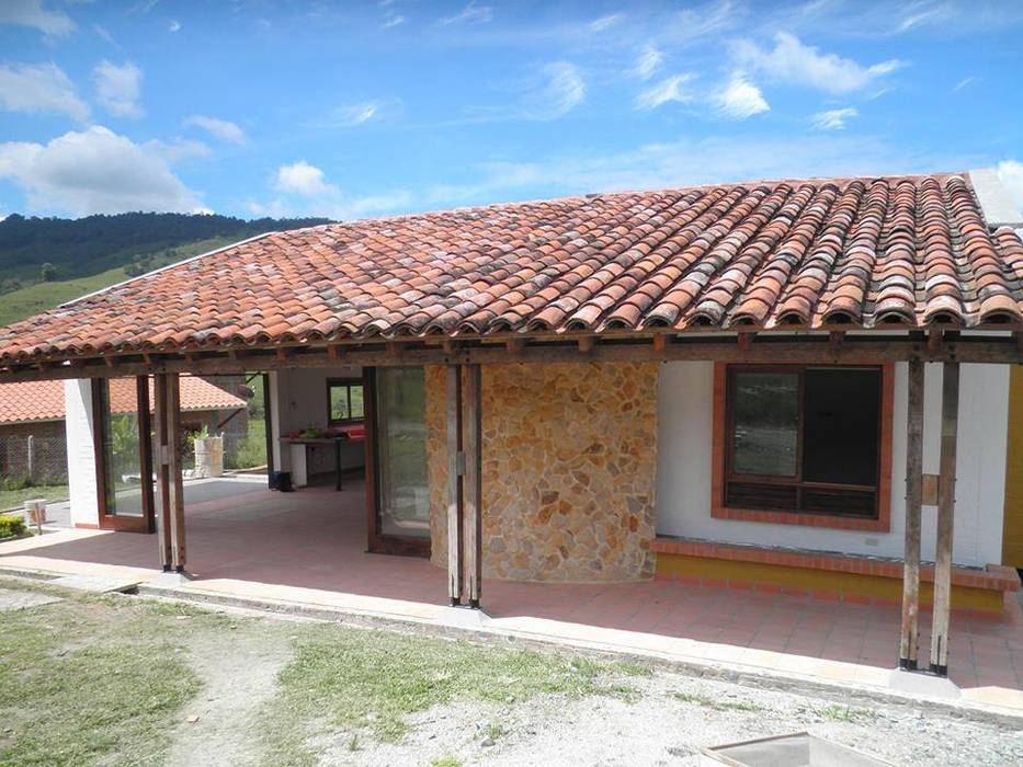 Casa Monte Arroyo, Todos los Santos Todos los Santos Rustic style houses