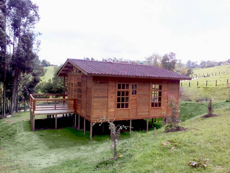 Casas de Madera , WoodMade WoodMade Casas de estilo rústico Ventana,Edificio,Cielo,Planta,Árbol,Paisaje natural,Madera,casa,Cabaña,Vía muerta