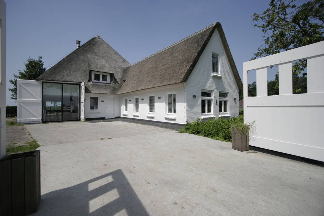 Woonboerderij / Stolpenboerderij, Van der Schoot Architecten bv BNA Van der Schoot Architecten bv BNA บ้านและที่อยู่อาศัย ไม้ Wood effect