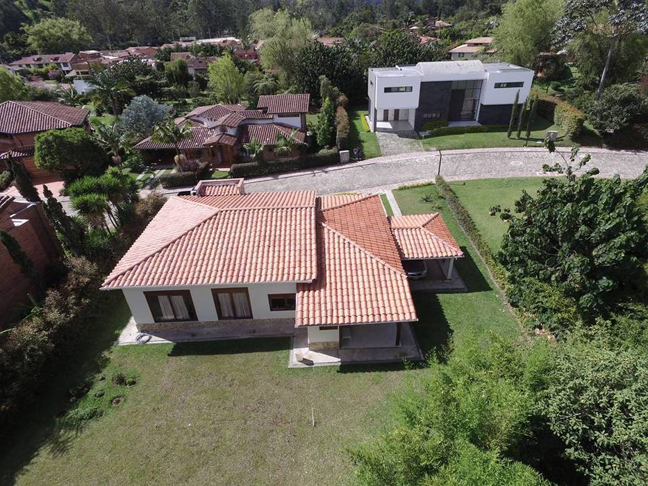 Casa Prefabricada en concreto., PREFABRICASA PREFABRICASA Casas de estilo rural