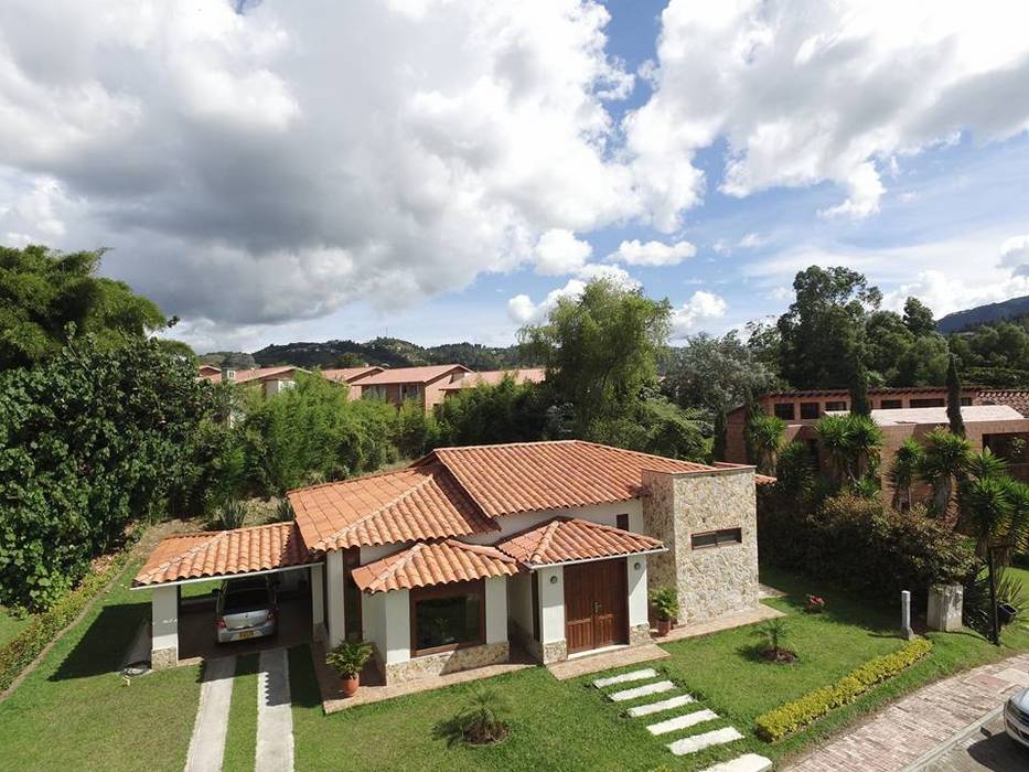 Casa Prefabricada en concreto., PREFABRICASA PREFABRICASA Casas de estilo rural