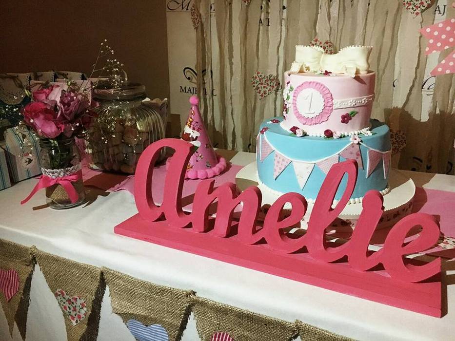 Ambientación Bautismo/Cumpleaños Araceli Fernandez Ibarguren Comedores de estilo clásico Accesorios y decoración