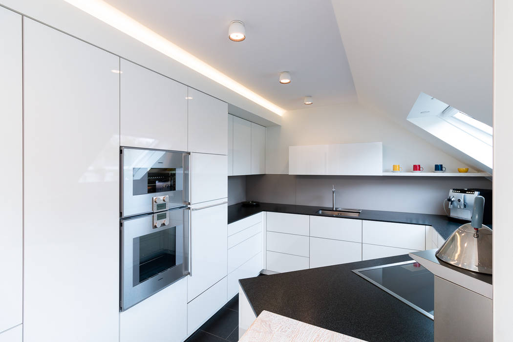 Appartementküche nach Maß, Klocke Möbelwerkstätte GmbH Klocke Möbelwerkstätte GmbH Modern Kitchen