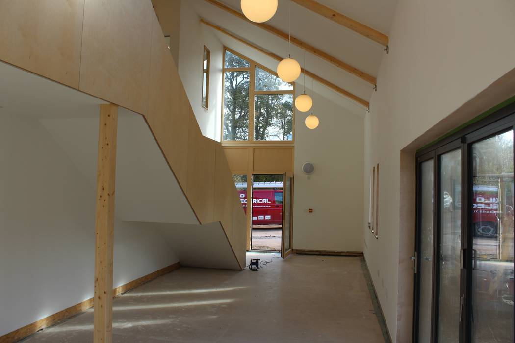 Solarsense Zero Carbon Home, Askew Cavanna Architects Askew Cavanna Architects Modern corridor, hallway & stairs