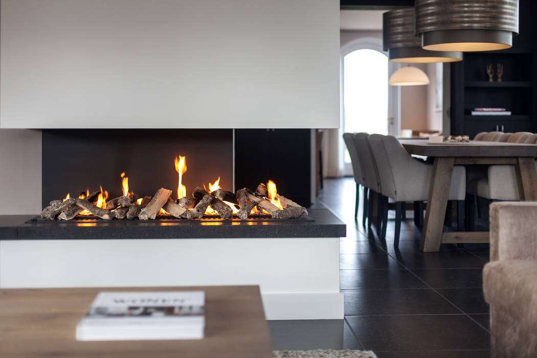 homify Modern Living Room Fireplaces & accessories