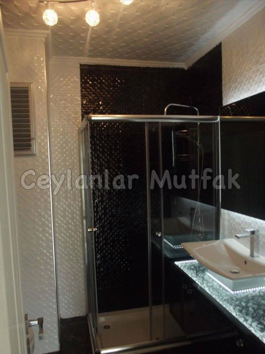 AKVARYUM CEYLANLAR MUTFAK MOBİLYA Modern Banyo banyo,banyo ışıklandırması,banyo lavabosu,banyo mobilyası,banyo zemini,banyo aynası,Küvet & Duşlar