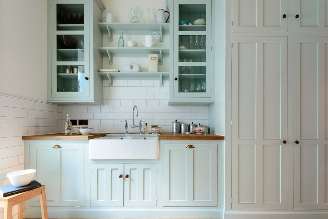 The Pimlico Kitchen by deVOL deVOL Kitchens Classic style kitchen