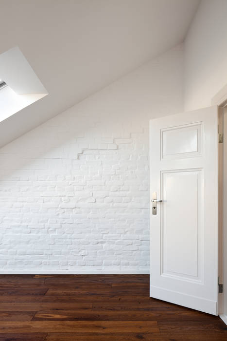 bedroom brandt+simon architekten Modern Bedroom Bricks attic expansion,Berlin,white,dormer,roof-top window,wood