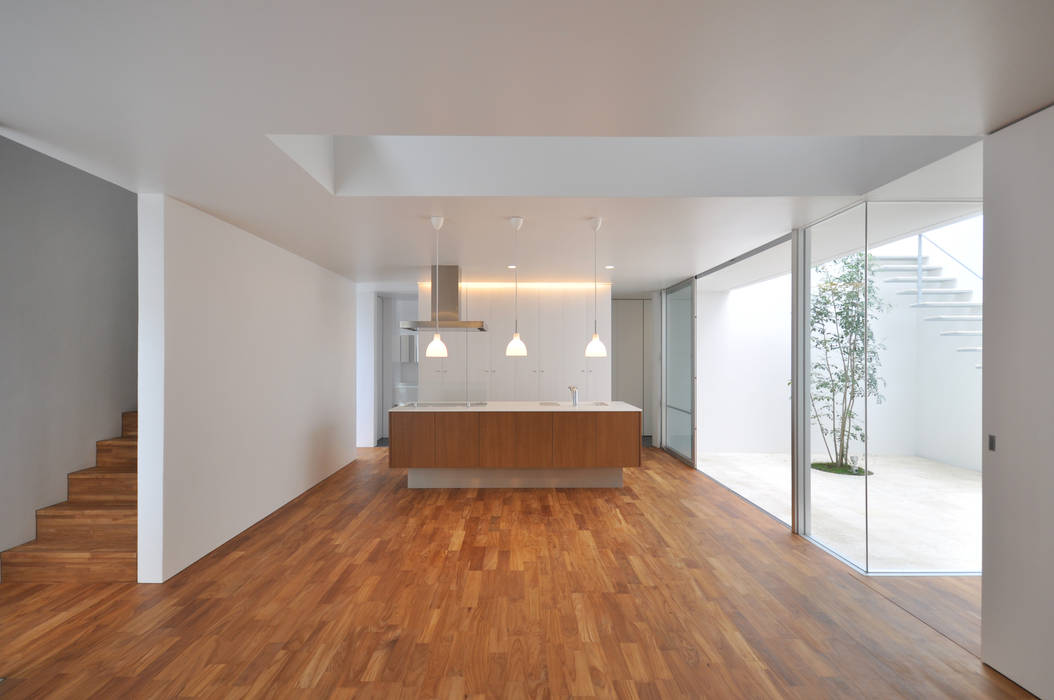 UM-HOUSE, 門一級建築士事務所 門一級建築士事務所 Modern dining room