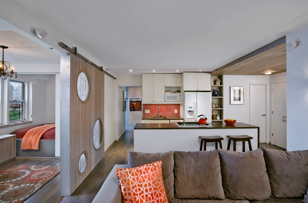 Multi generational familty unit, Rodriguez Studio Architecture PC Rodriguez Studio Architecture PC Modern Living Room