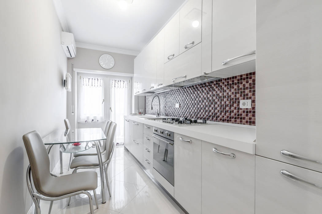 Ristrutturazione appartamento Roma: Nuova disposizione degli spazi, Facile Ristrutturare Facile Ristrutturare Modern Kitchen