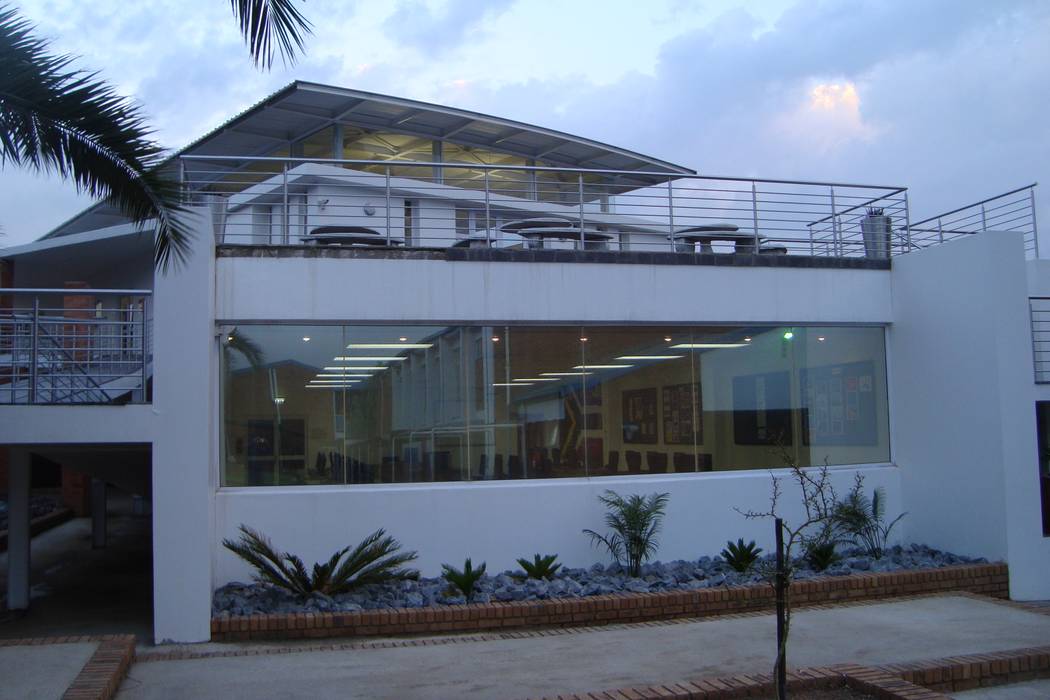 EDENGLEN PRIMARY RESOURCE CENTRE, AOJ | Architecture & Interiors AOJ | Architecture & Interiors Modern windows & doors Windows