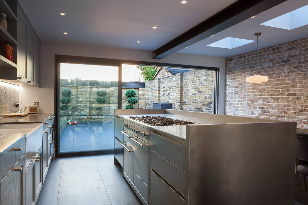 homify Industrial style kitchen